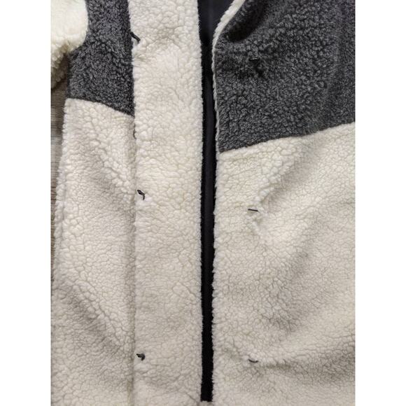 nwot etsy HK brand wool teddy bear coat. - Picture 9 of 15